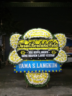 Papan Bunga Duka di Sudajaya Hilir
